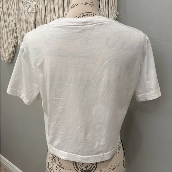Nike Women's Classic White Crop Top - Picture 2 of 4